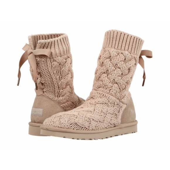 Ugg Isla Boots size 7 - Picture 1 of 9